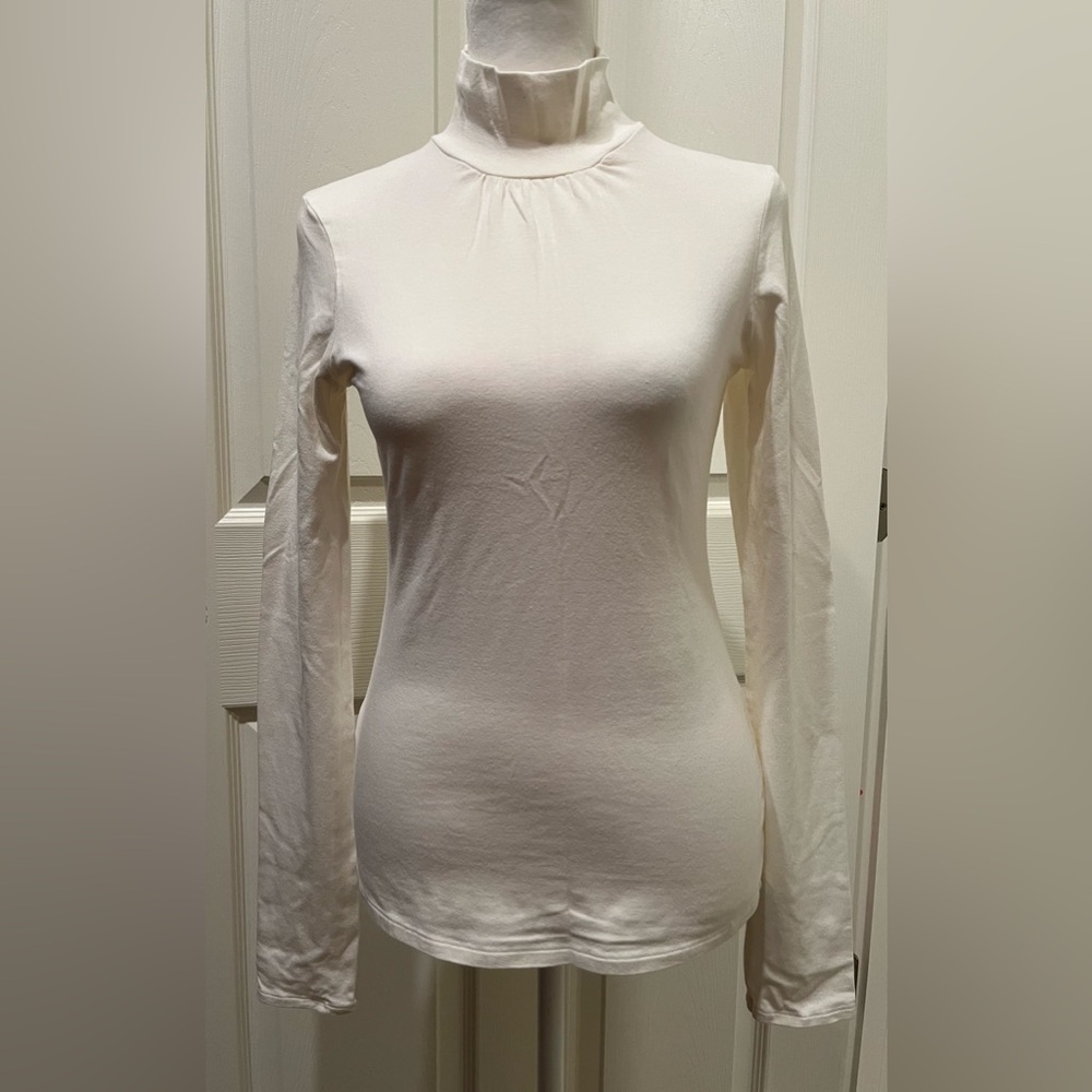 Express Classic Cream Long Sleeve Top